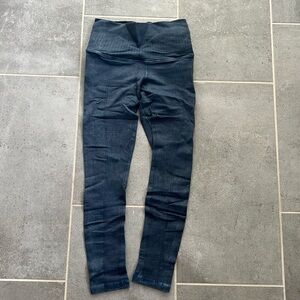 AVOCADO Crop Leggings